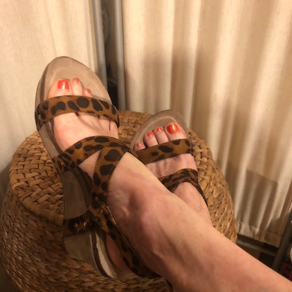 Mata laura Leopard wedges. - Picture 6 of 10